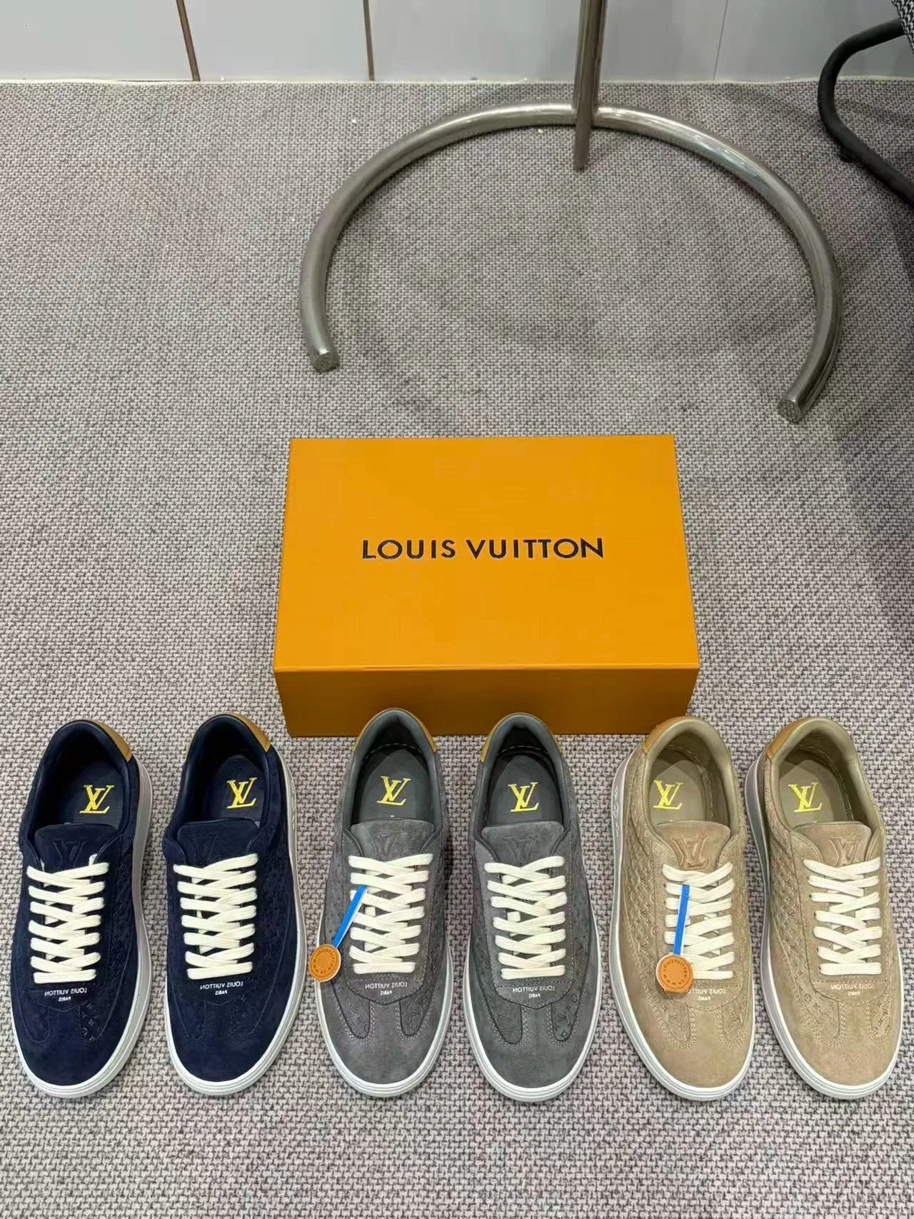 LV 27FW LDWAQLG 086 스니커즈 10
