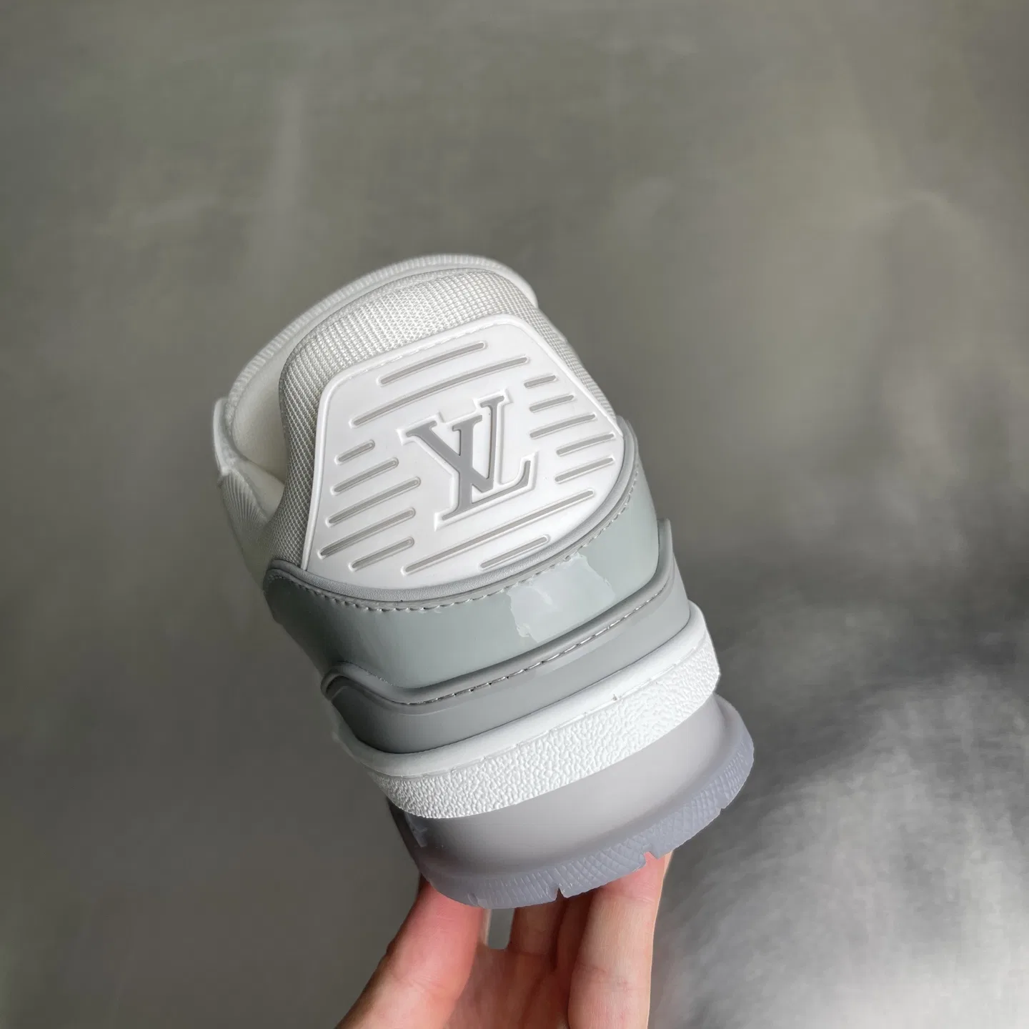 LV 27FW LDWAQLG 089 스니커즈 15