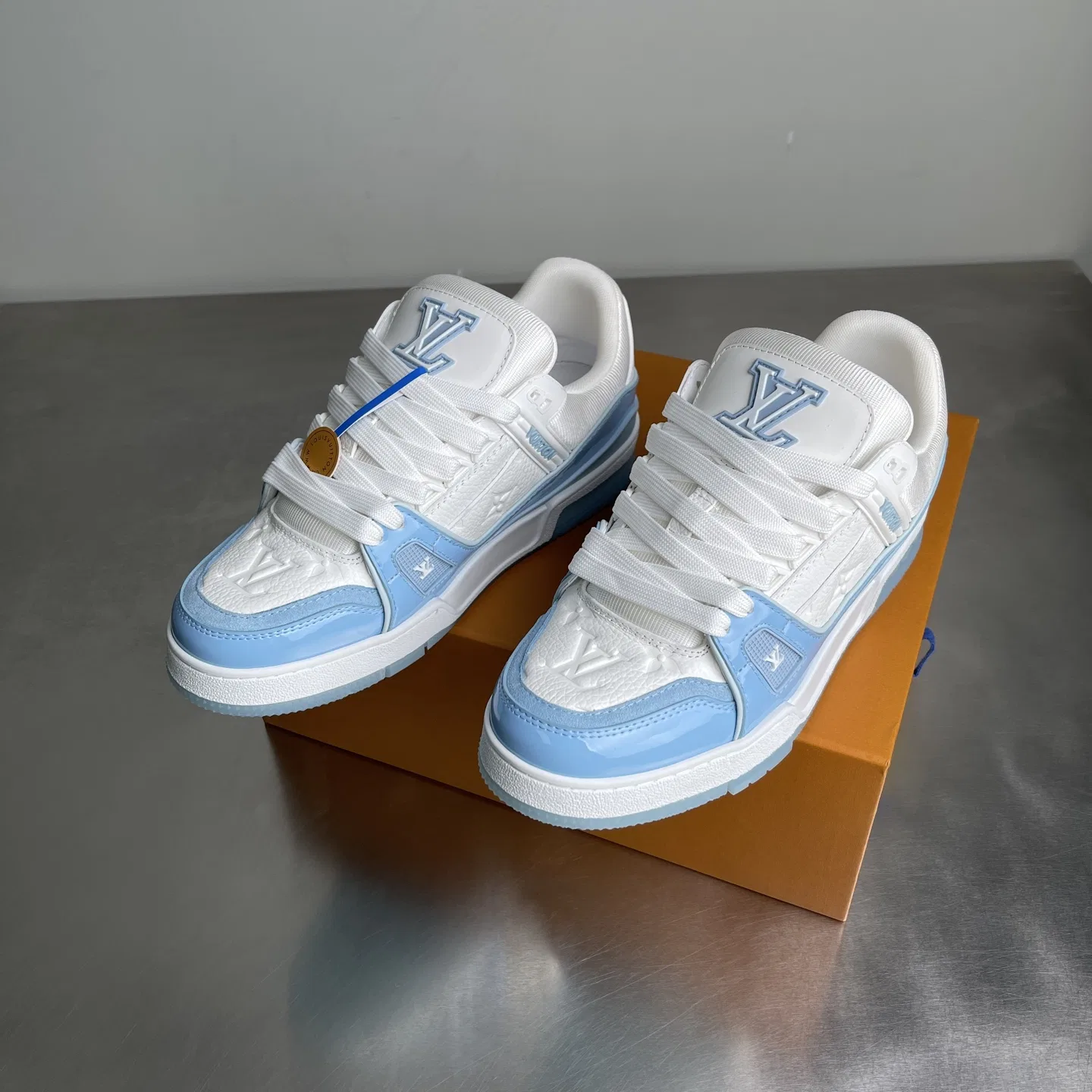 LV 27FW LDWAQLG 089 스니커즈 19