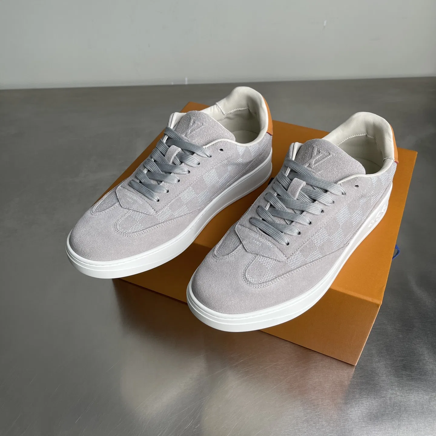 LV 27FW LDWAQLG 090 스니커즈 19
