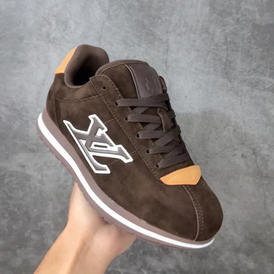 LV 27FW LDWAQLG 092 스니커즈 11