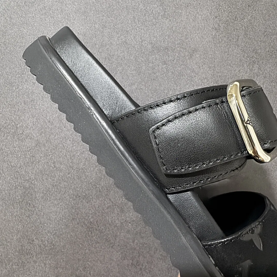 LV 27FW LDWAQLG 095 스니커즈 17