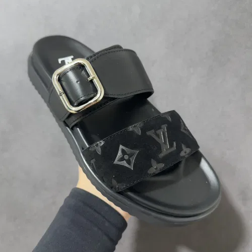 LV 27FW LDWAQLG 095 스니커즈 21