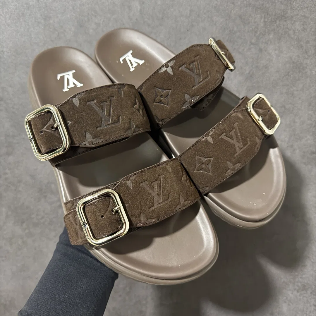 LV 27FW LDWAQLG 095 스니커즈 41