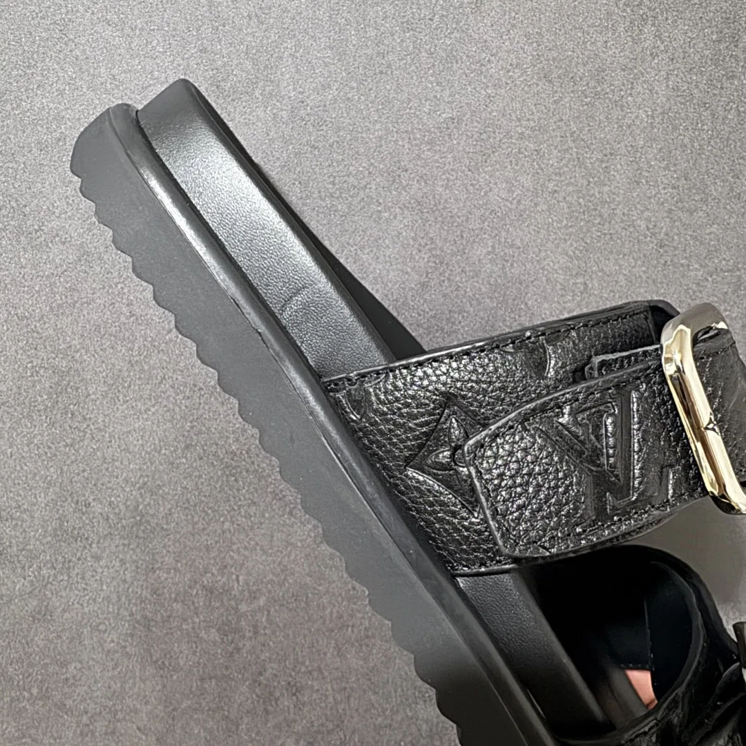 LV 27FW LDWAQLG 095 스니커즈 48