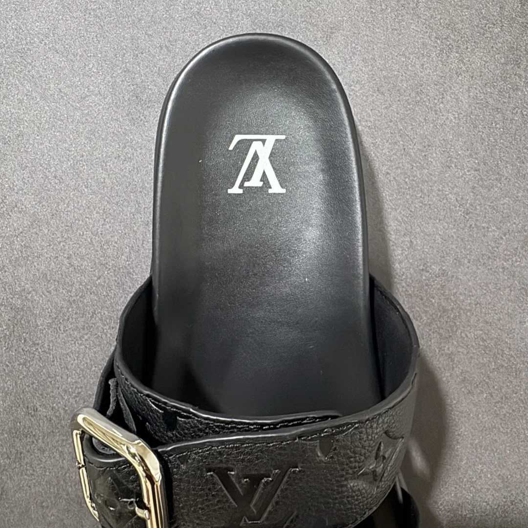 LV 27FW LDWAQLG 095 스니커즈 49