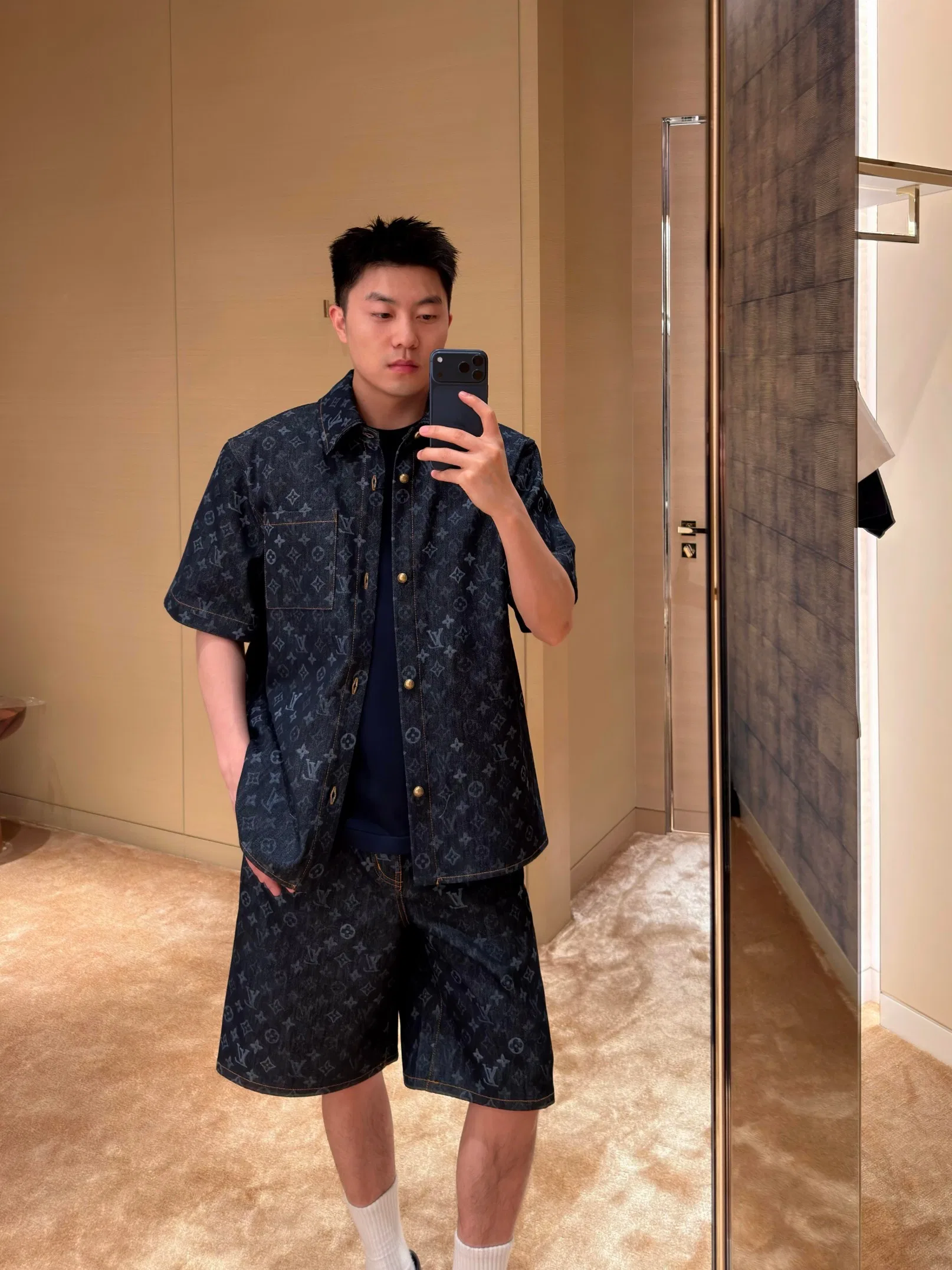 LV 27FW LDWAQLG 097 데님반팔셔츠 13
