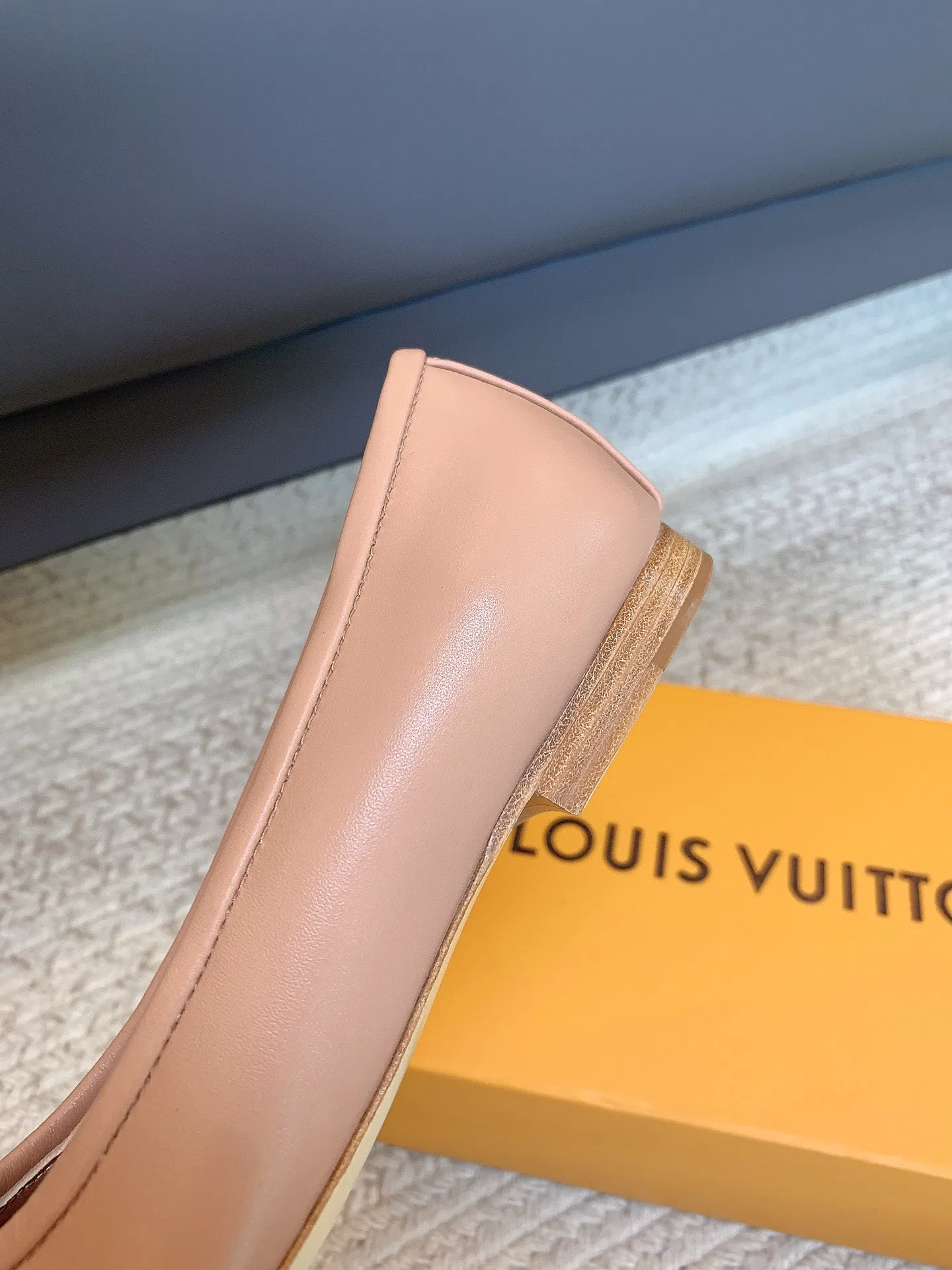 LV 27FW LDWAQLG 098 플랫슈즈 8