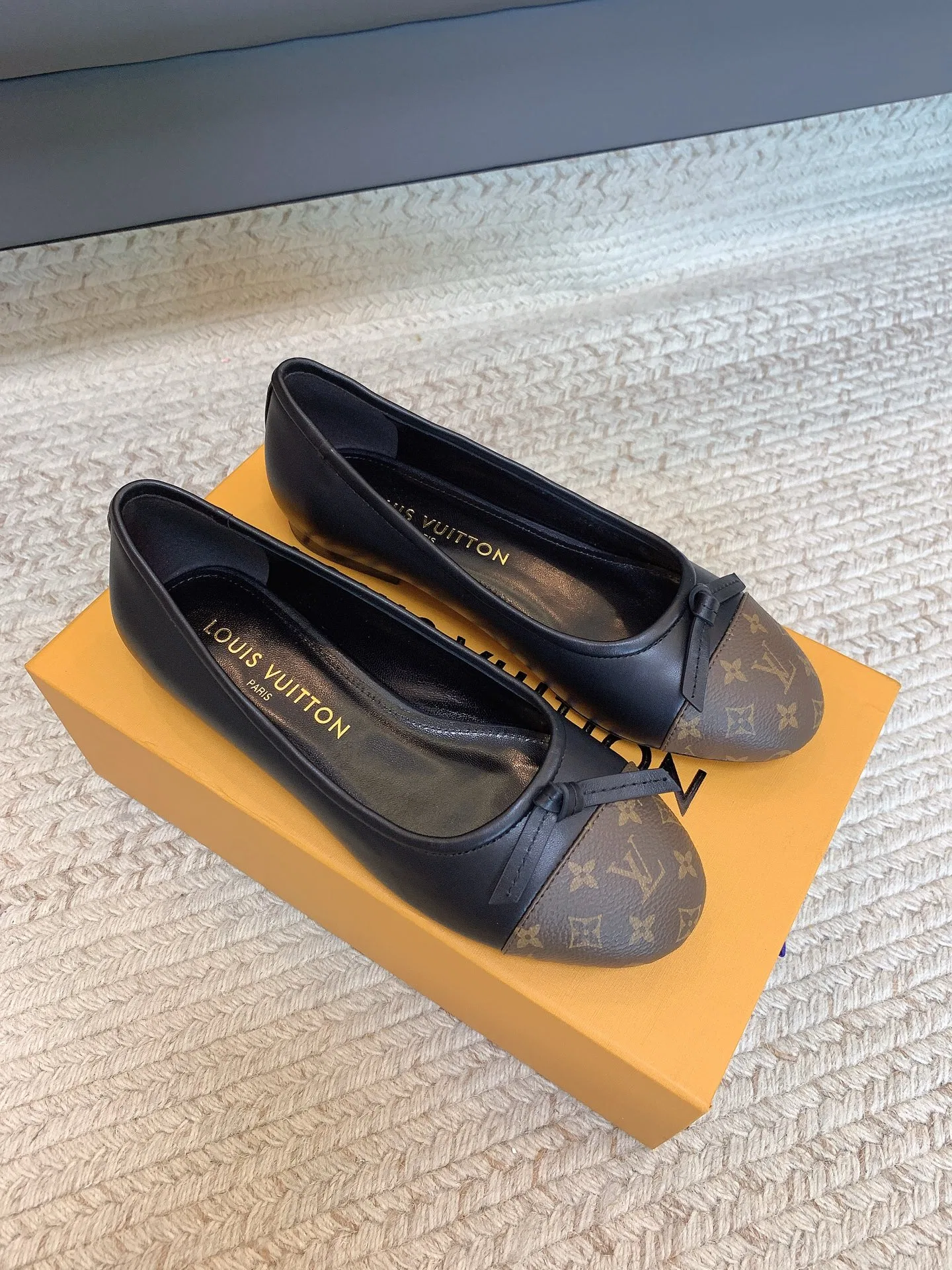 LV 27FW LDWAQLG 098 플랫슈즈 10