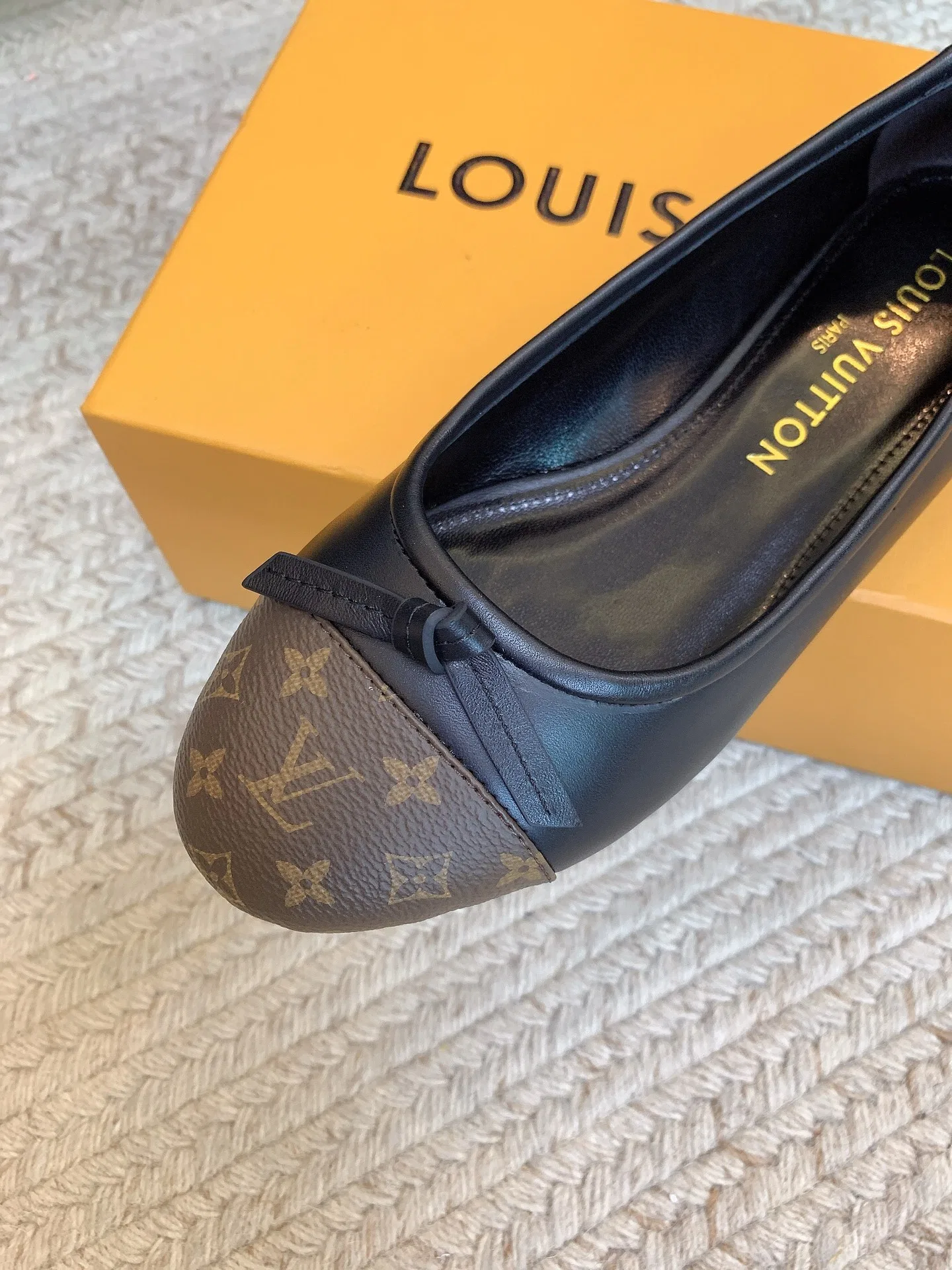 LV 27FW LDWAQLG 098 플랫슈즈 13