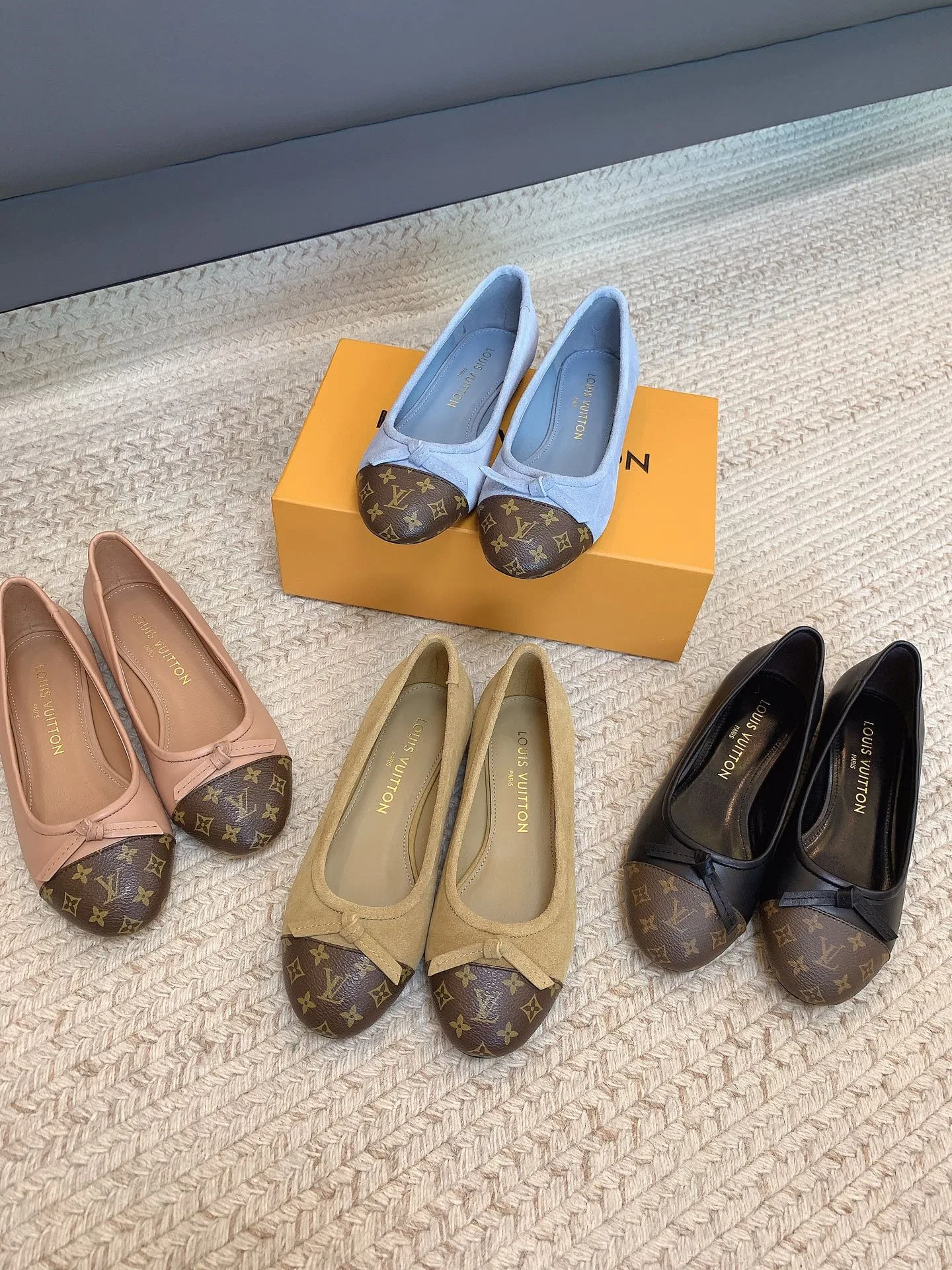 LV 27FW LDWAQLG 098 플랫슈즈 30