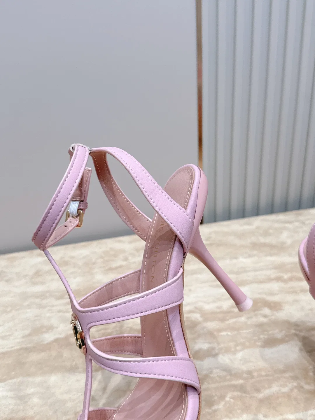 LV 27FW LDWAQLG 104 구두 9