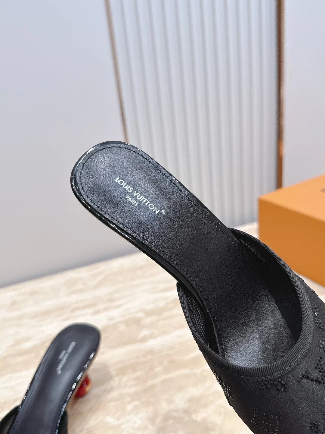 LV 27FW LDWAQLG 106 구두 15