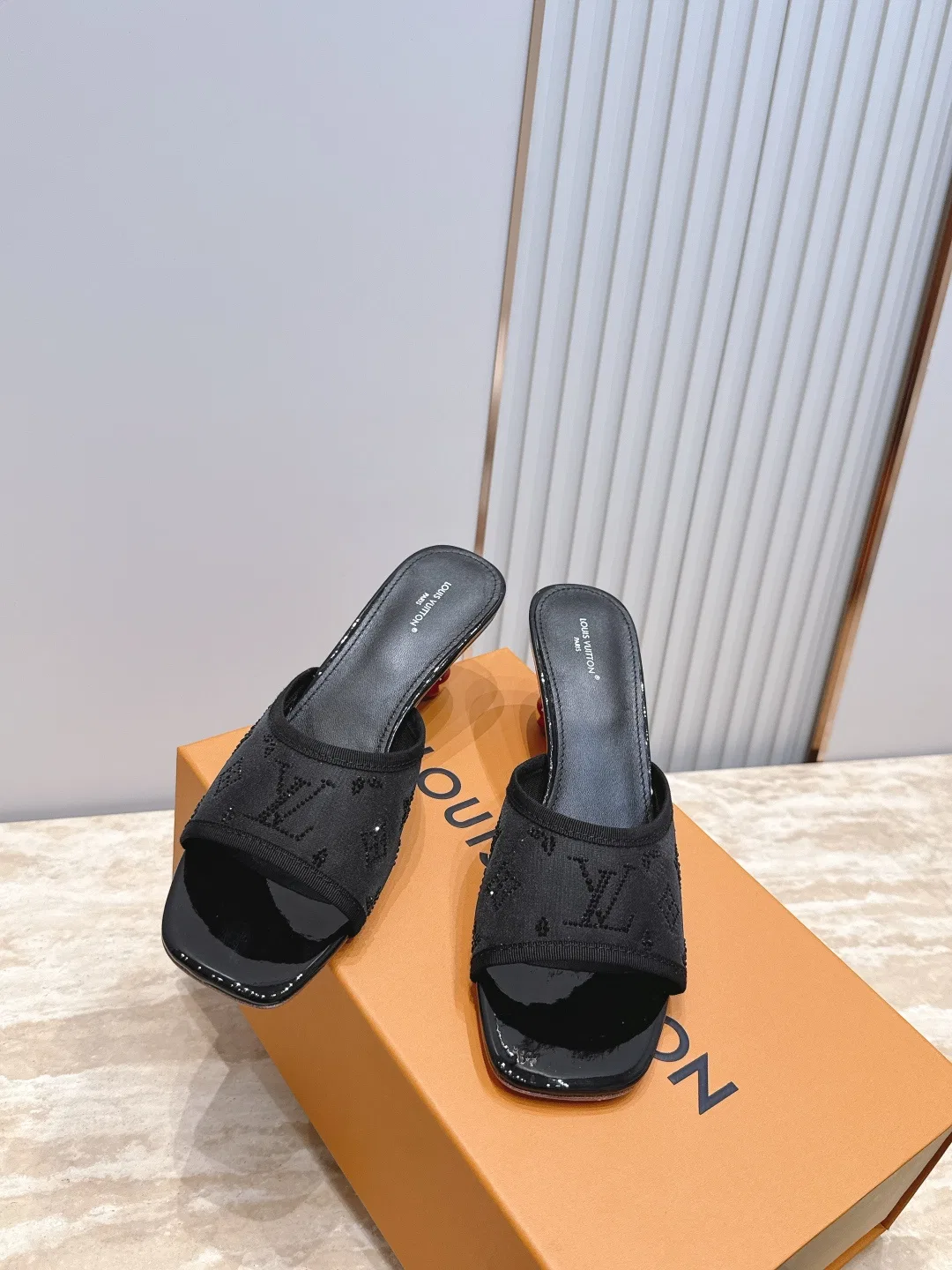 LV 27FW LDWAQLG 106 구두 16