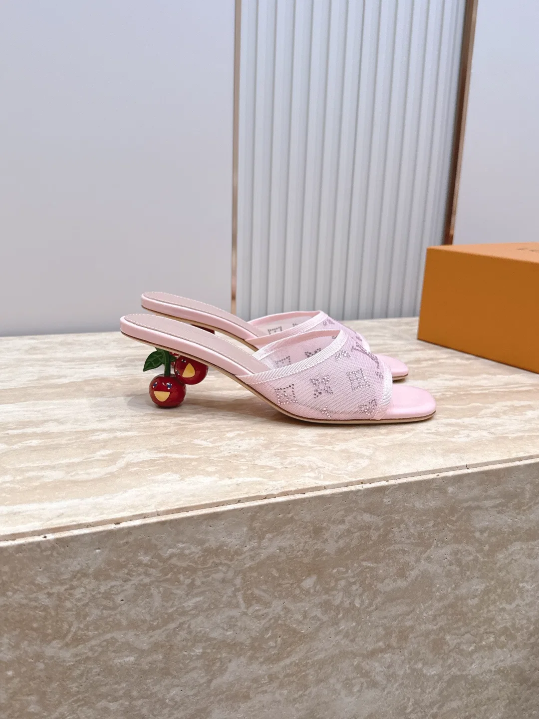 LV 27FW LDWAQLG 106 구두 27