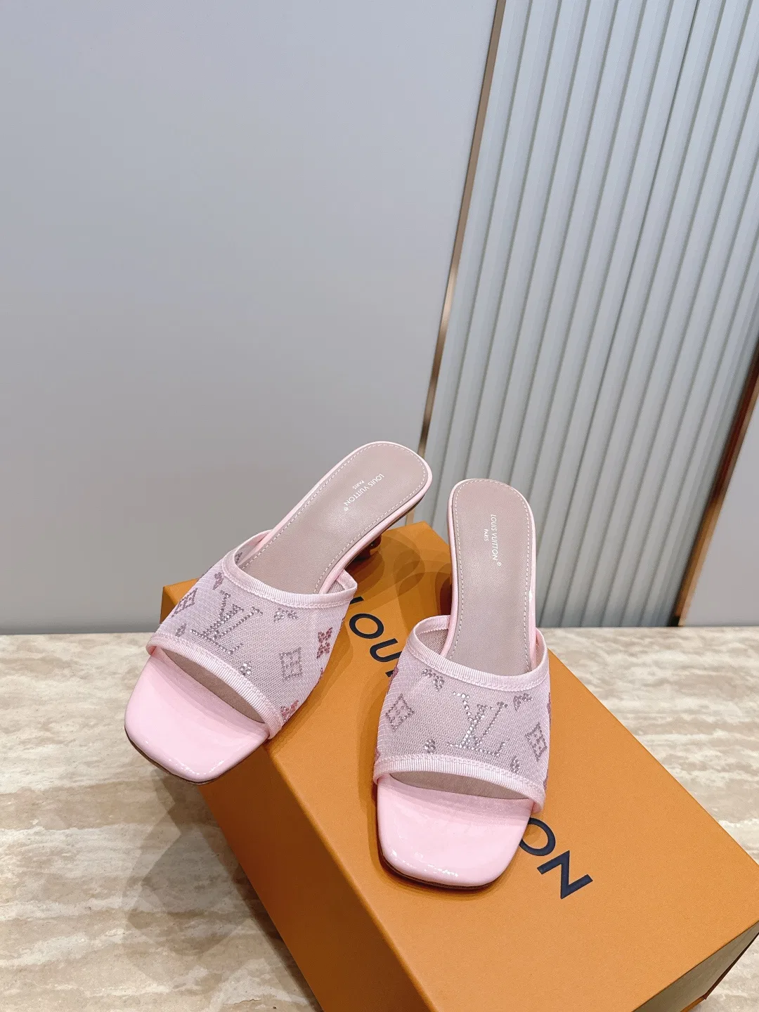LV 27FW LDWAQLG 106 구두 30