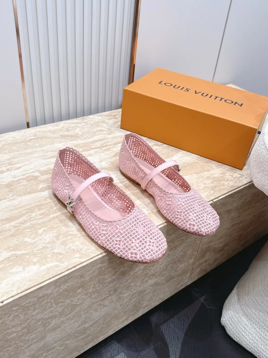 LV 27FW LDWAQLG 108 플랫슈즈 8