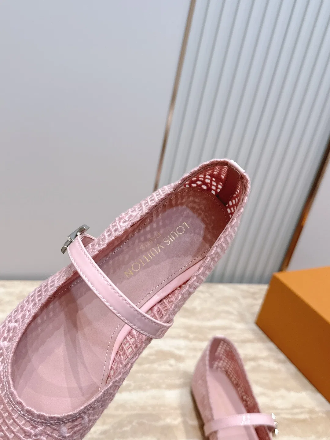 LV 27FW LDWAQLG 108 플랫슈즈 12