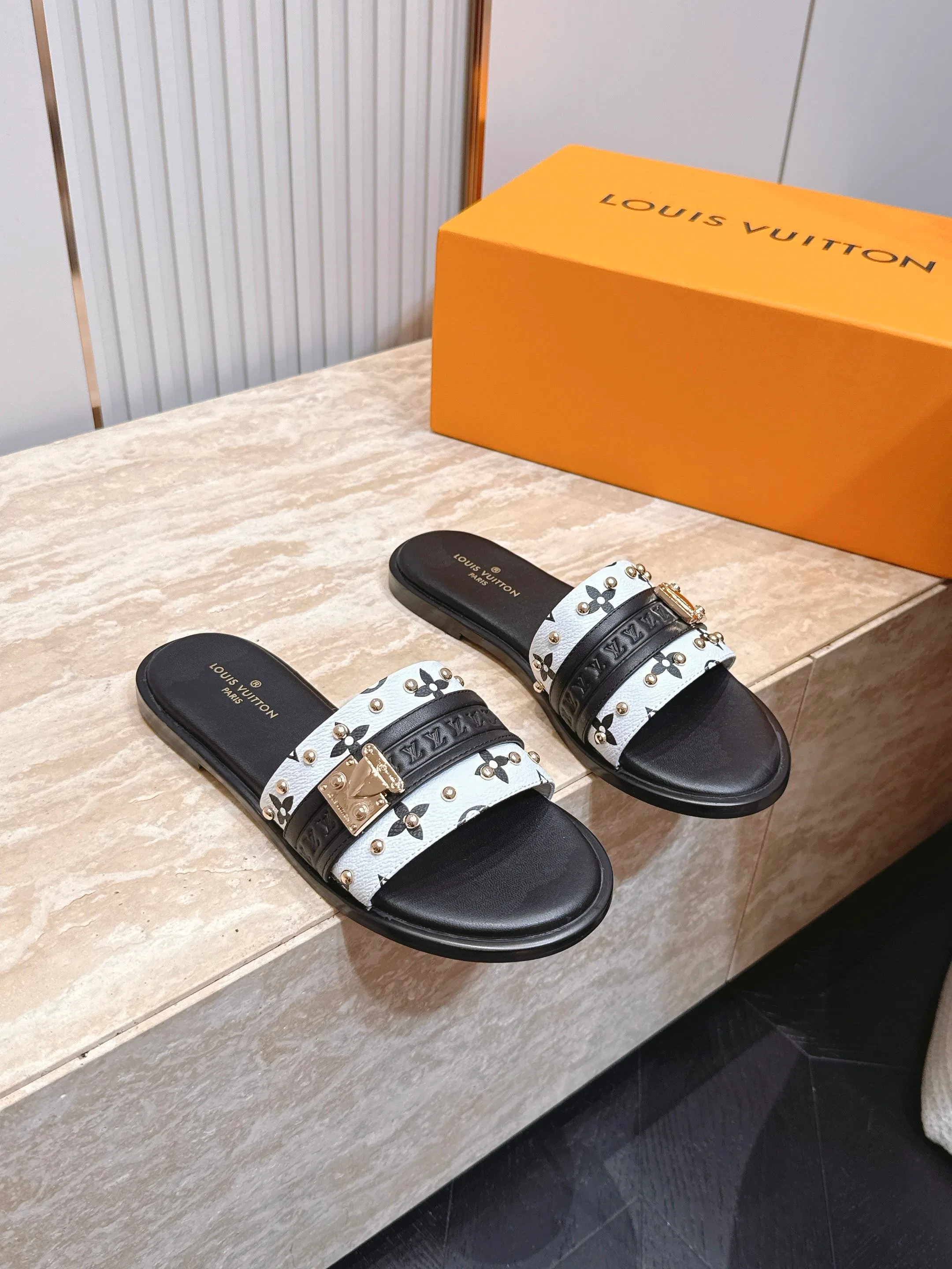 LV 27FW LDWAQLG 109 슬리퍼 17