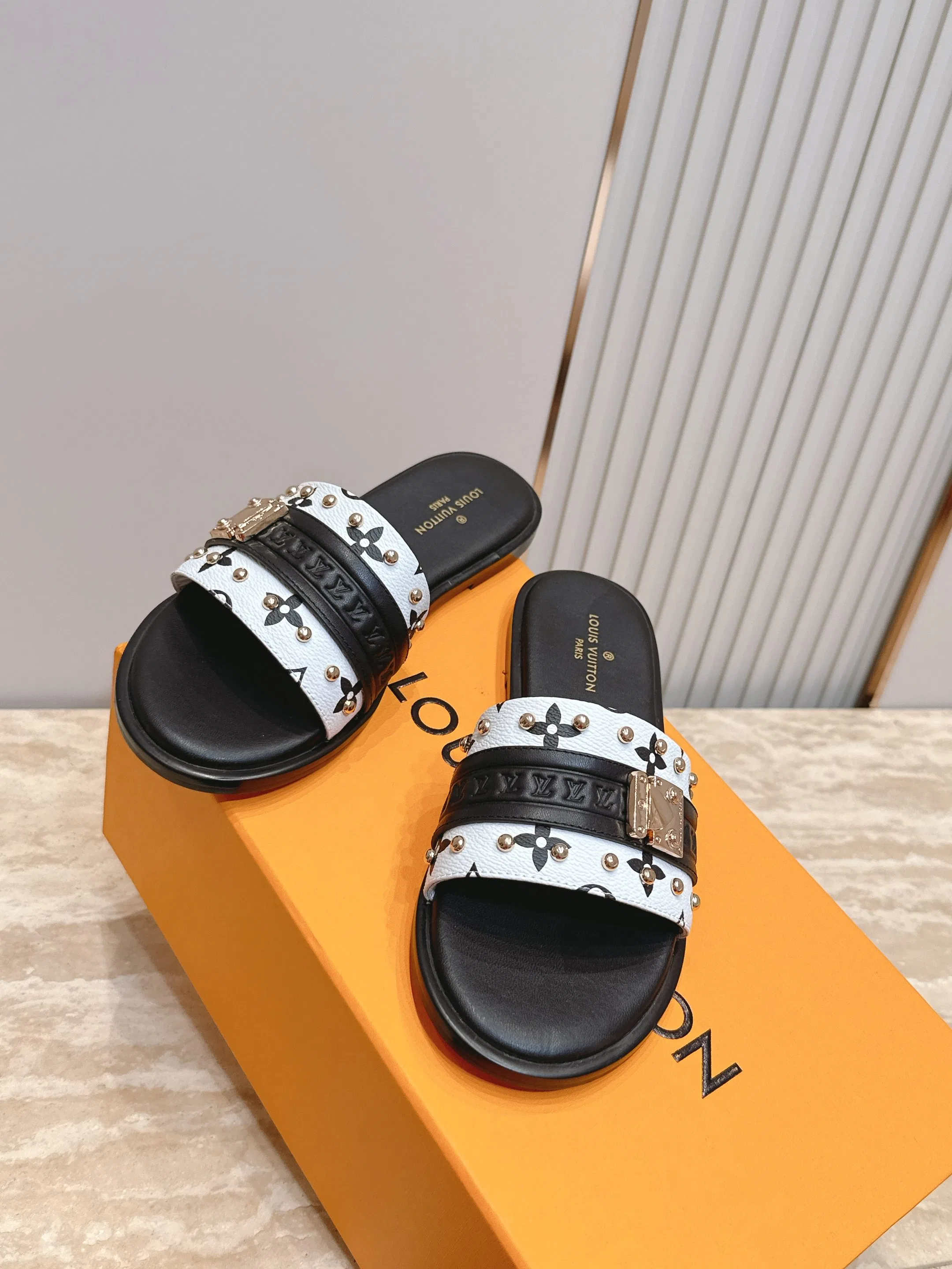 LV 27FW LDWAQLG 109 슬리퍼 18