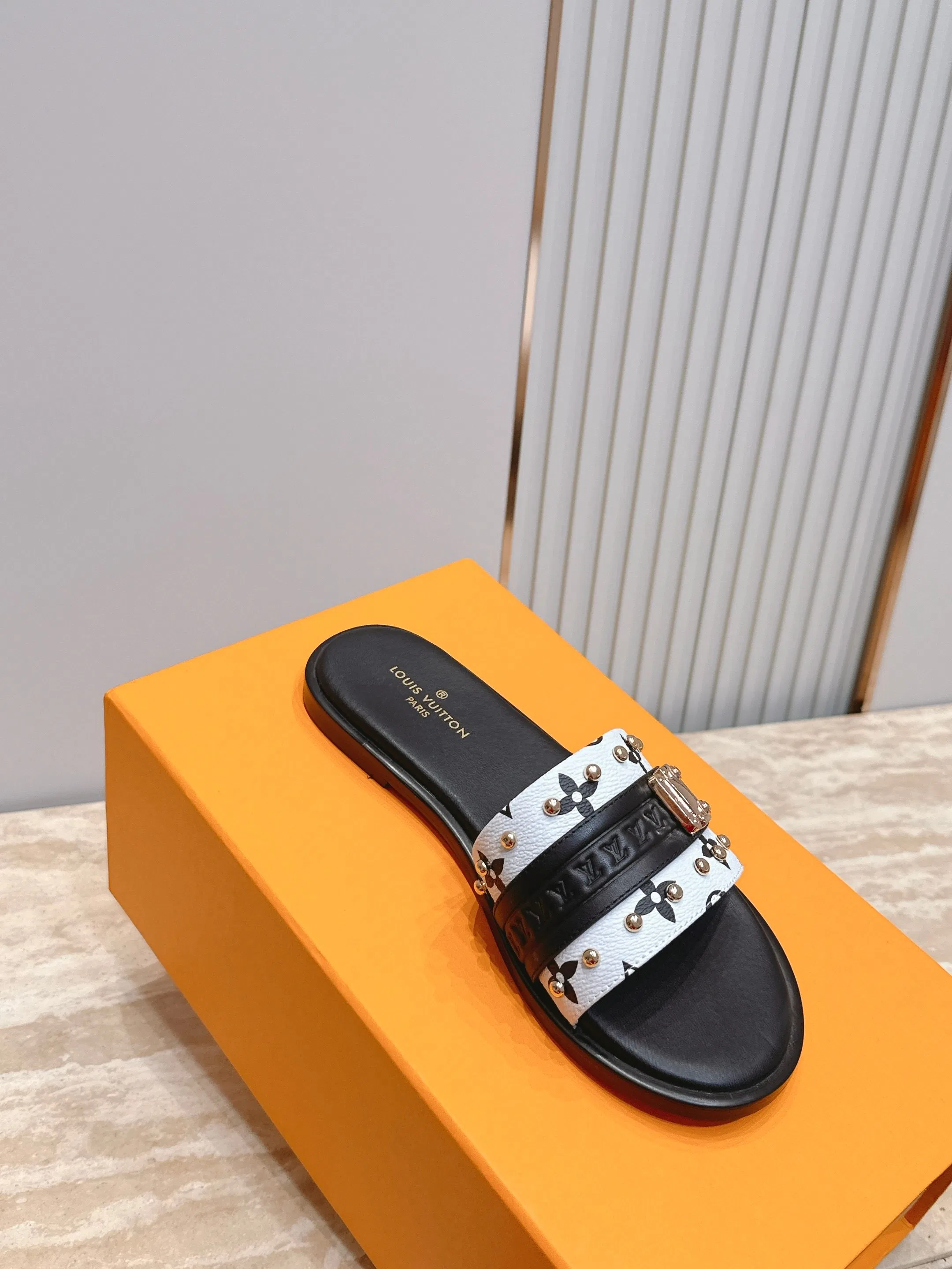 LV 27FW LDWAQLG 109 슬리퍼 25