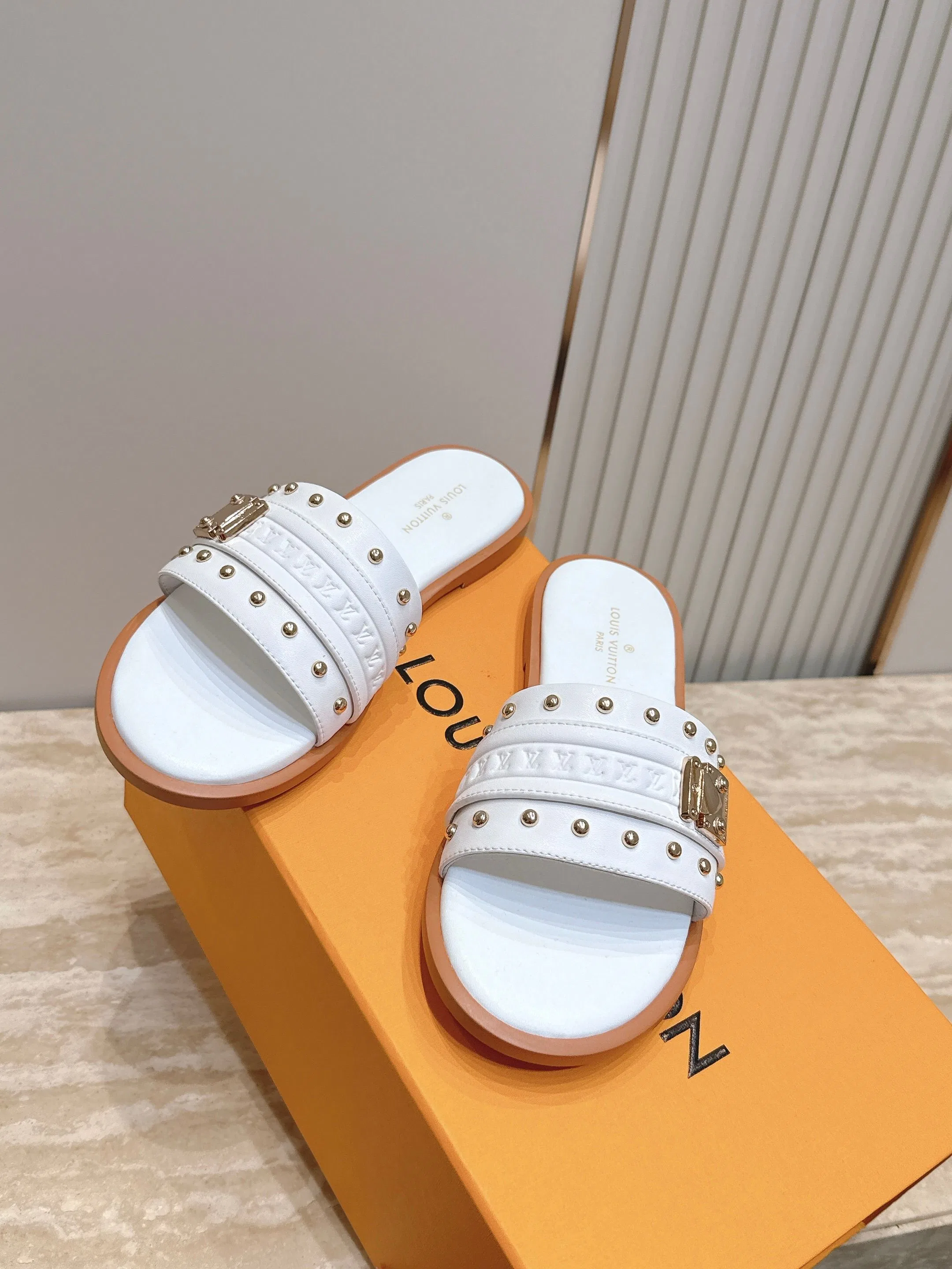 LV 27FW LDWAQLG 109 슬리퍼 36