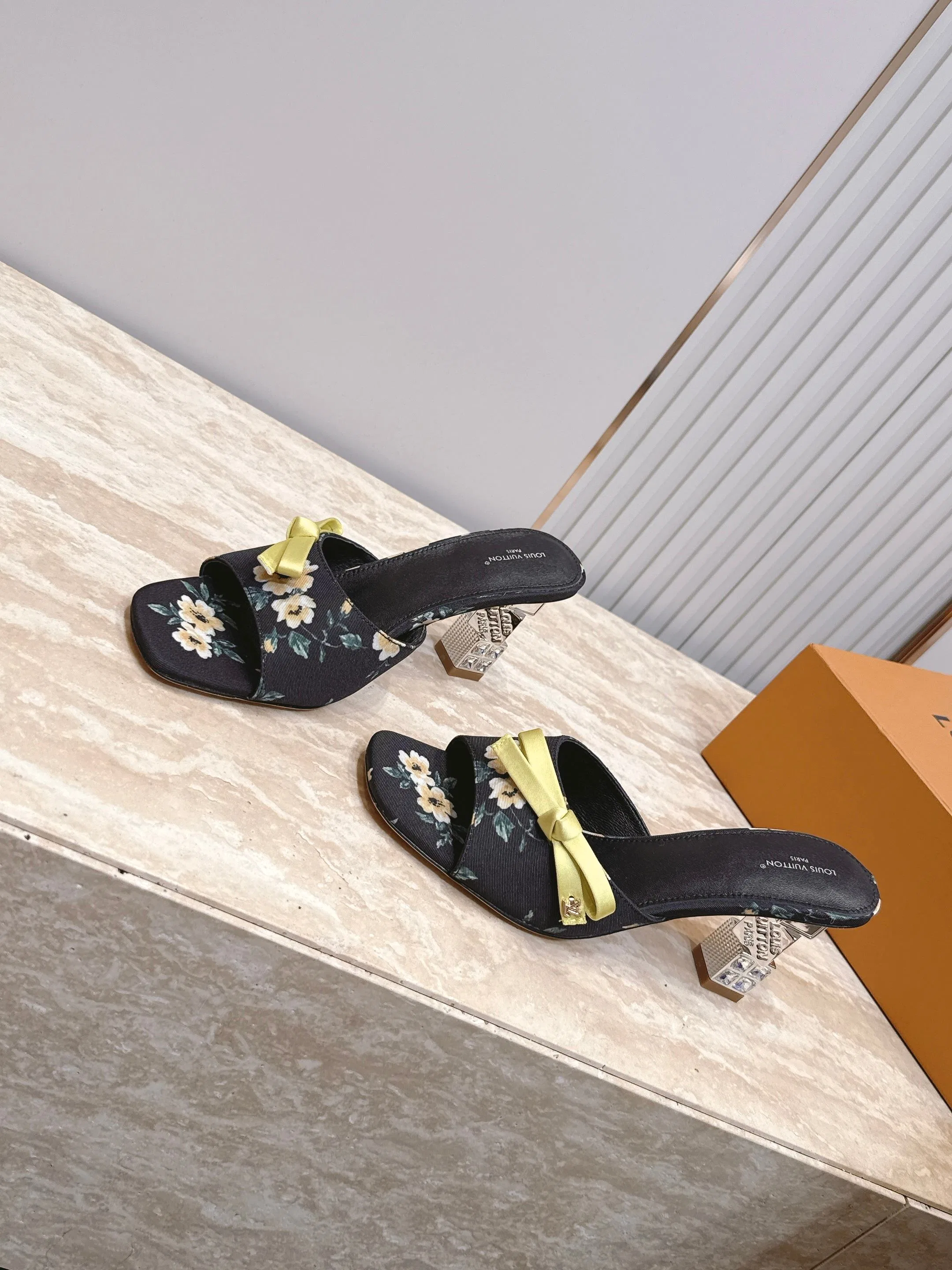 LV 27FW LDWAQLG 110 구두 19