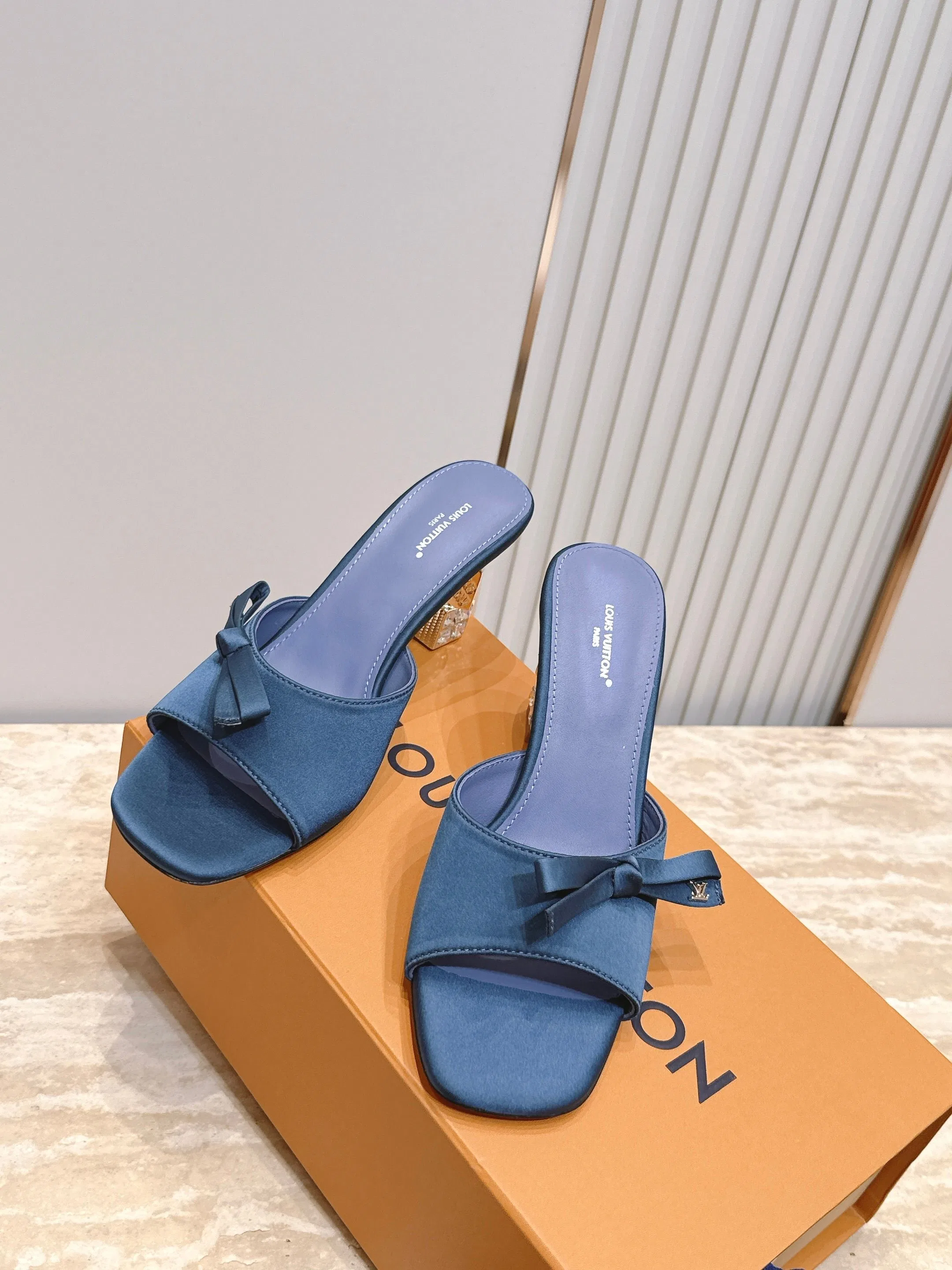 LV 27FW LDWAQLG 111 구두 30
