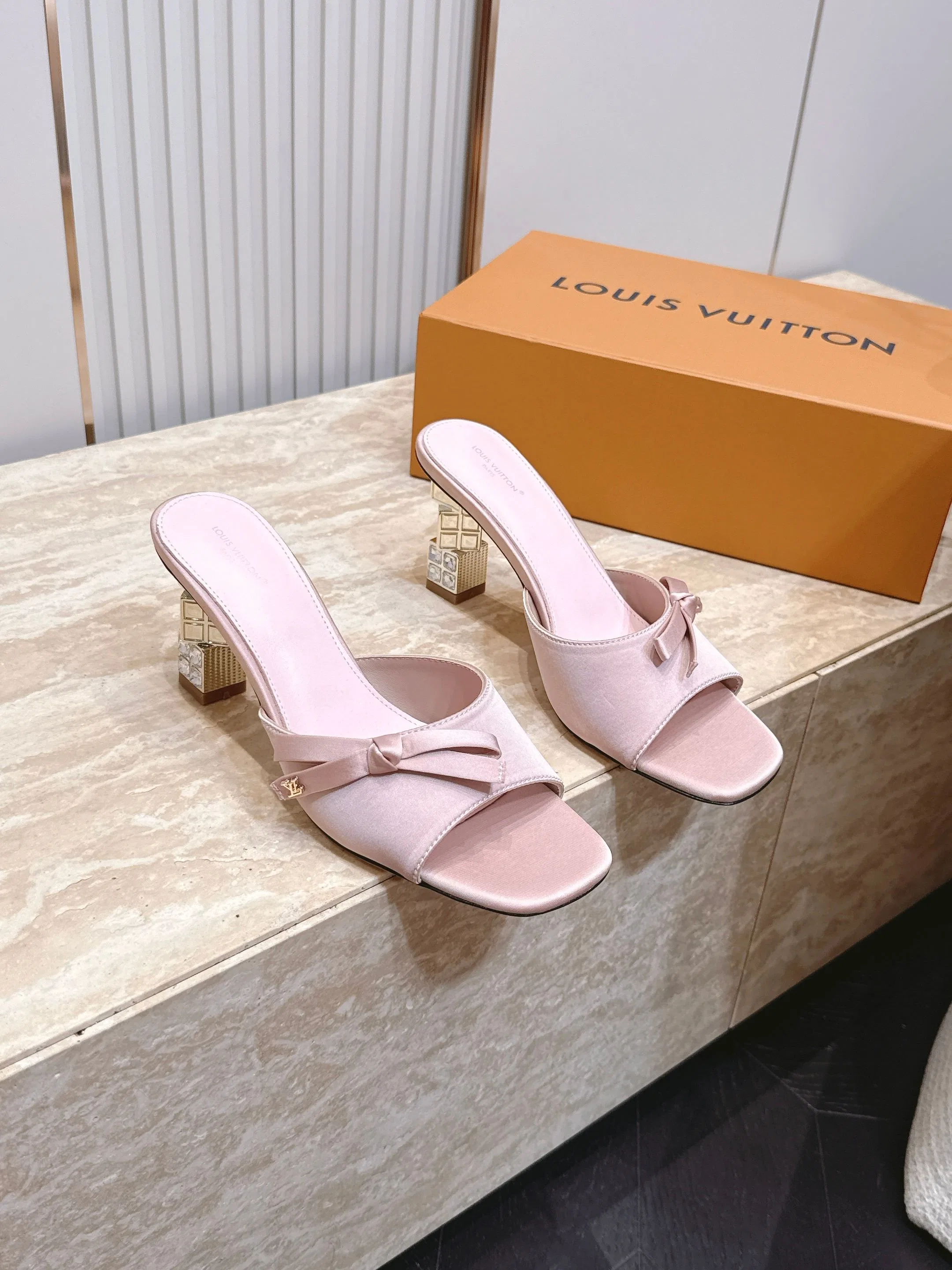 LV 27FW LDWAQLG 111 구두 45