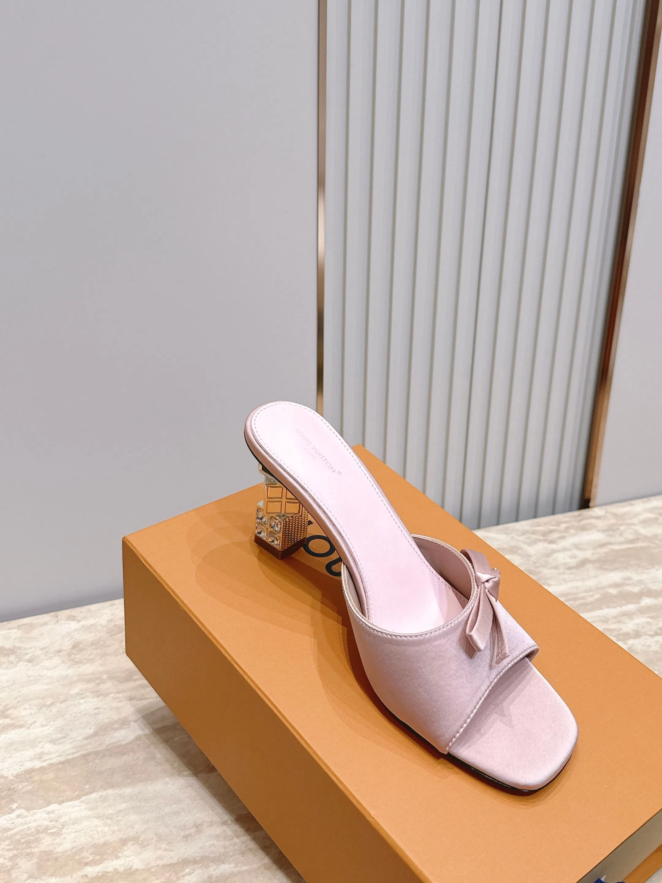 LV 27FW LDWAQLG 111 구두 50