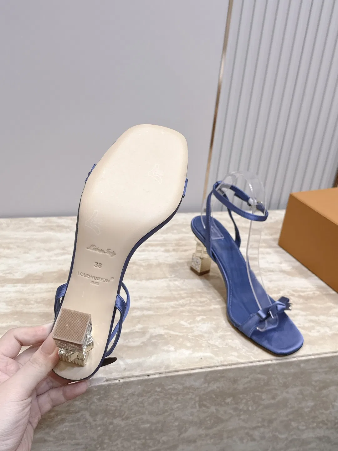 LV 27FW LDWAQLG 112 구두 14
