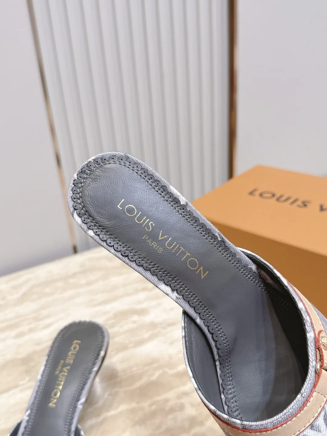 LV 27FW LDWAQLG 116 구두 24