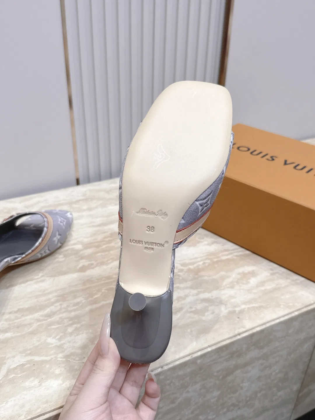 LV 27FW LDWAQLG 116 구두 26