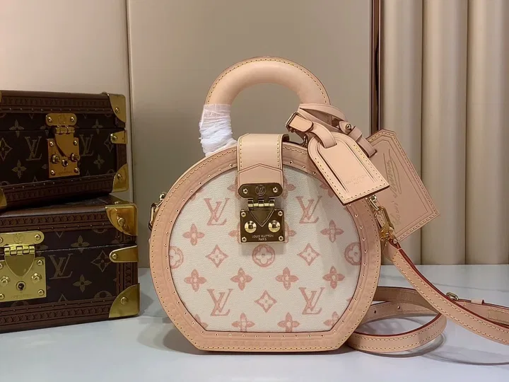 LV 27FW LDWAQLG 118 토트백 13