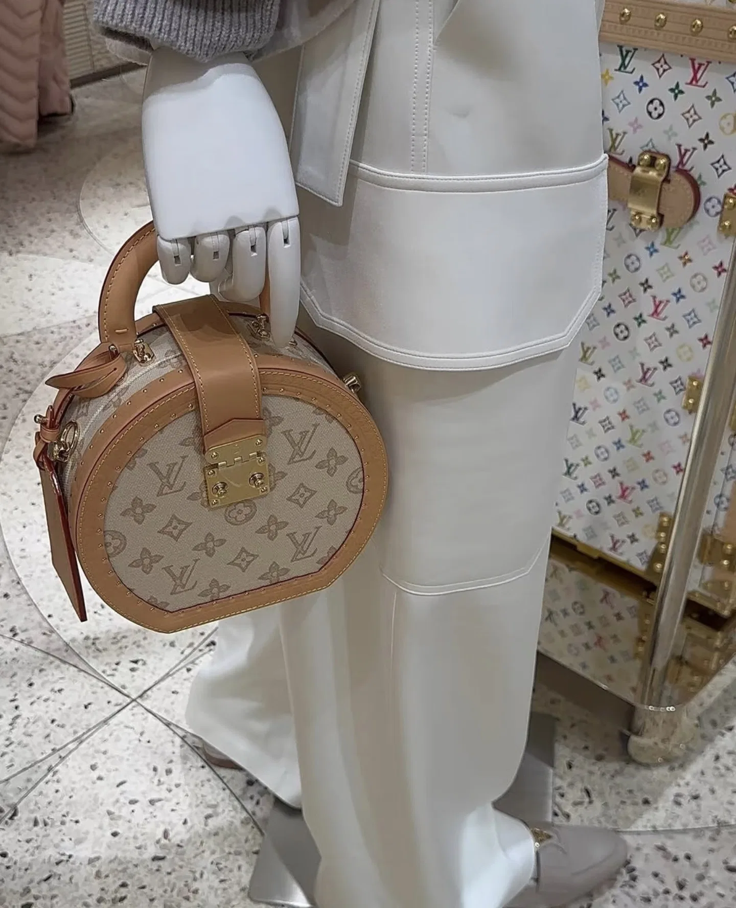 LV 27FW LDWAQLG 118 토트백 15