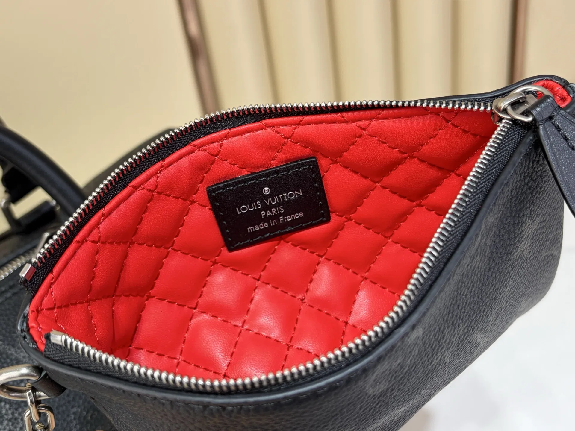 LV 27FW LDWAQLG 120 토트백 8