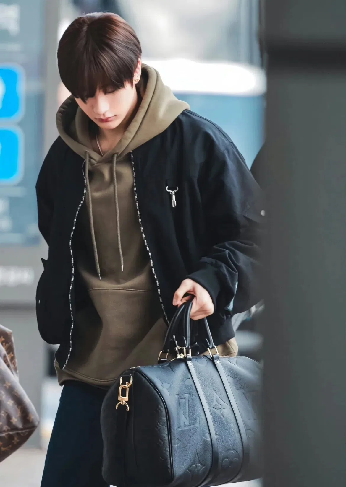 LV 27FW LDWAQLG 124 토트백 17