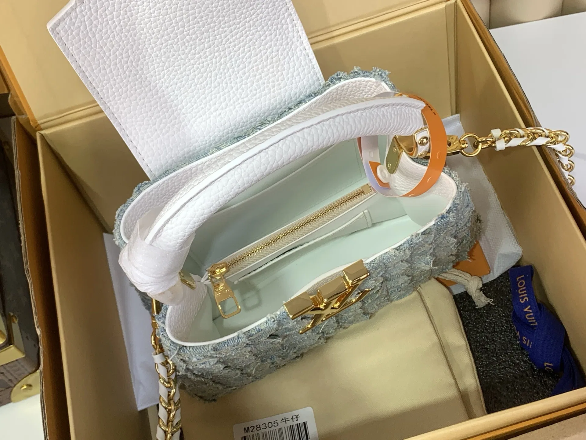 LV 27FW LDWAQLG 127 토트백 9