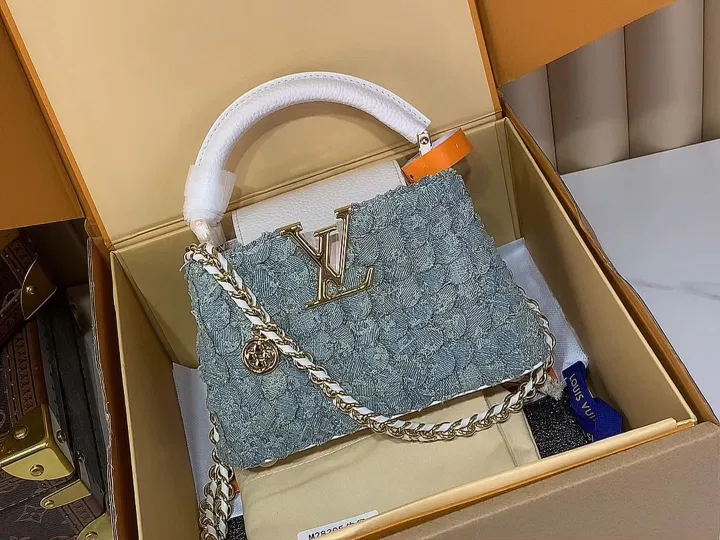 LV 27FW LDWAQLG 127 토트백 13