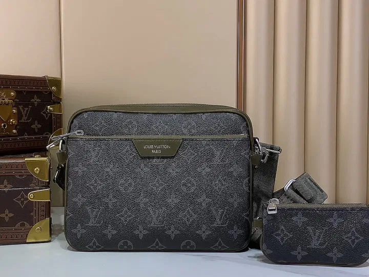 LV 27FW LDWAQLG 129 크로스백 13
