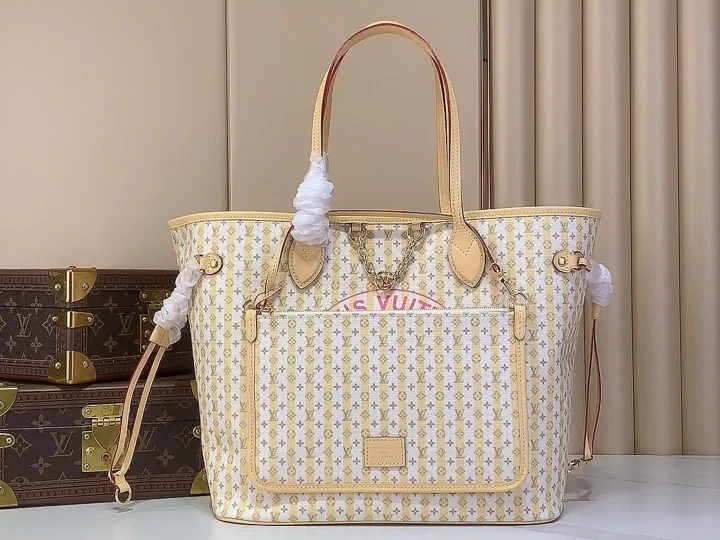 LV 27FW LDWAQLG 130 토트백 10