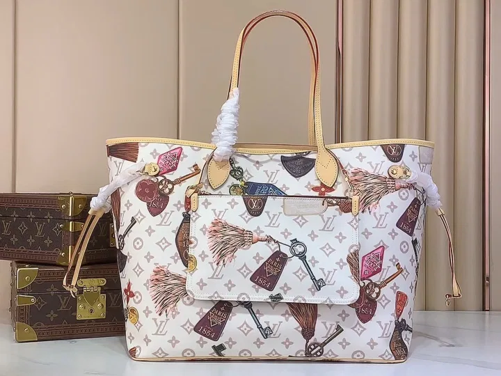 LV 27FW LDWAQLG 131 토트백 10