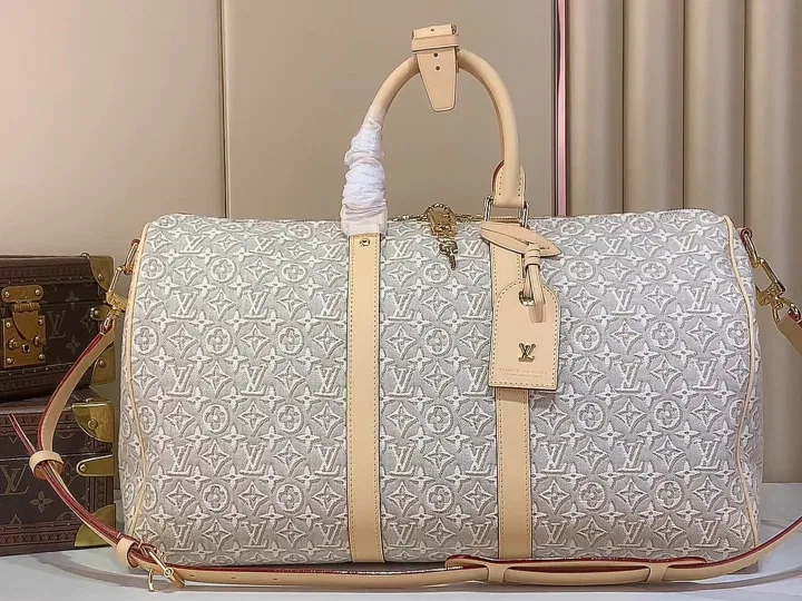 LV 27FW LDWAQLG 132 토트백 13