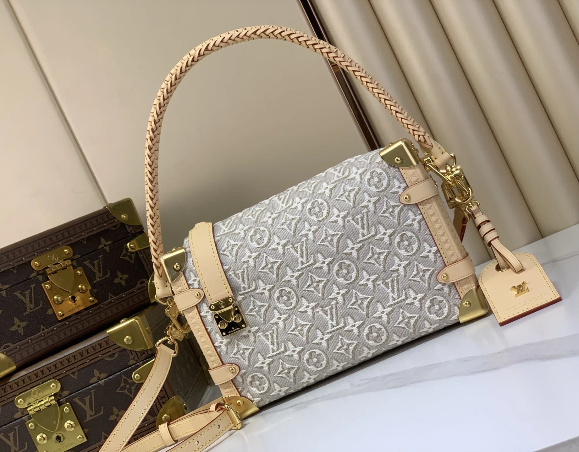 LV 27FW LDWAQLG 135 토트백 10