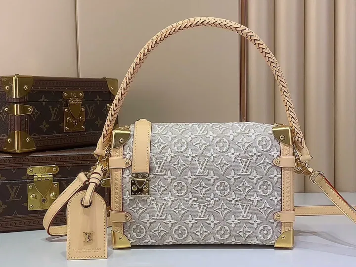 LV 27FW LDWAQLG 135 토트백 13