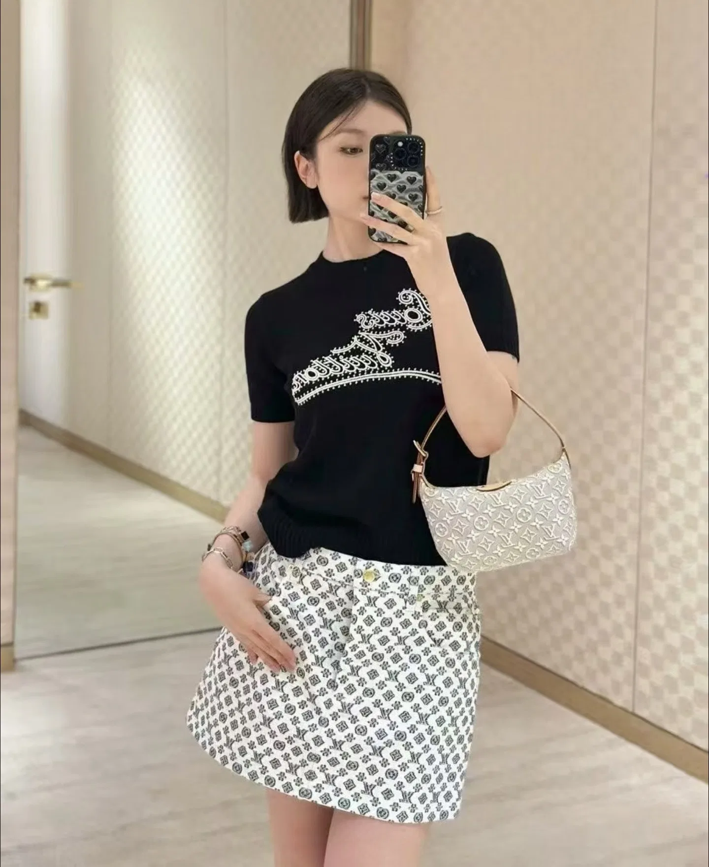 LV 27FW LDWAQLG 138 미니백 15