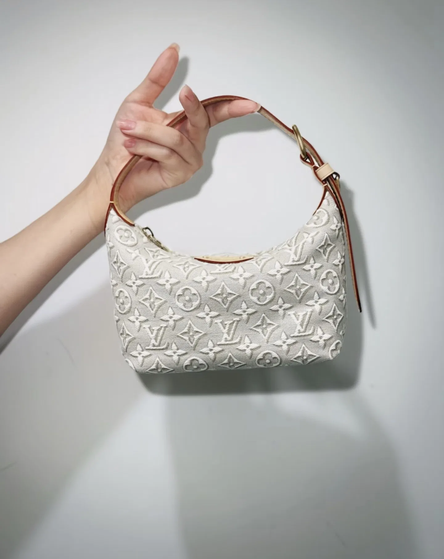 LV 27FW LDWAQLG 138 미니백 19