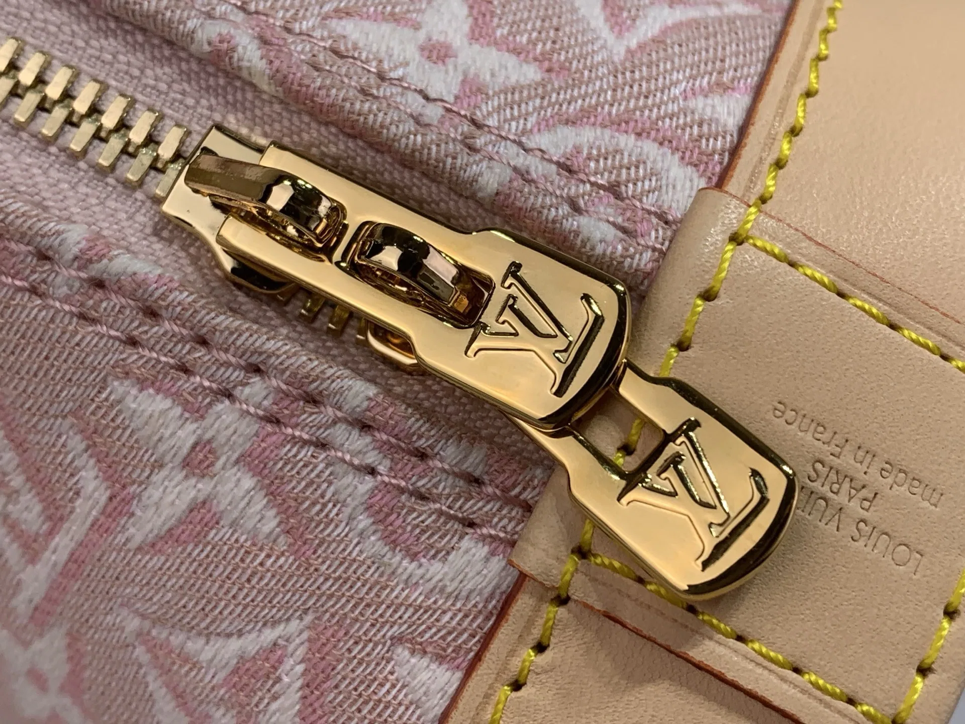 LV 27FW LDWAQLG 140 토트백 11