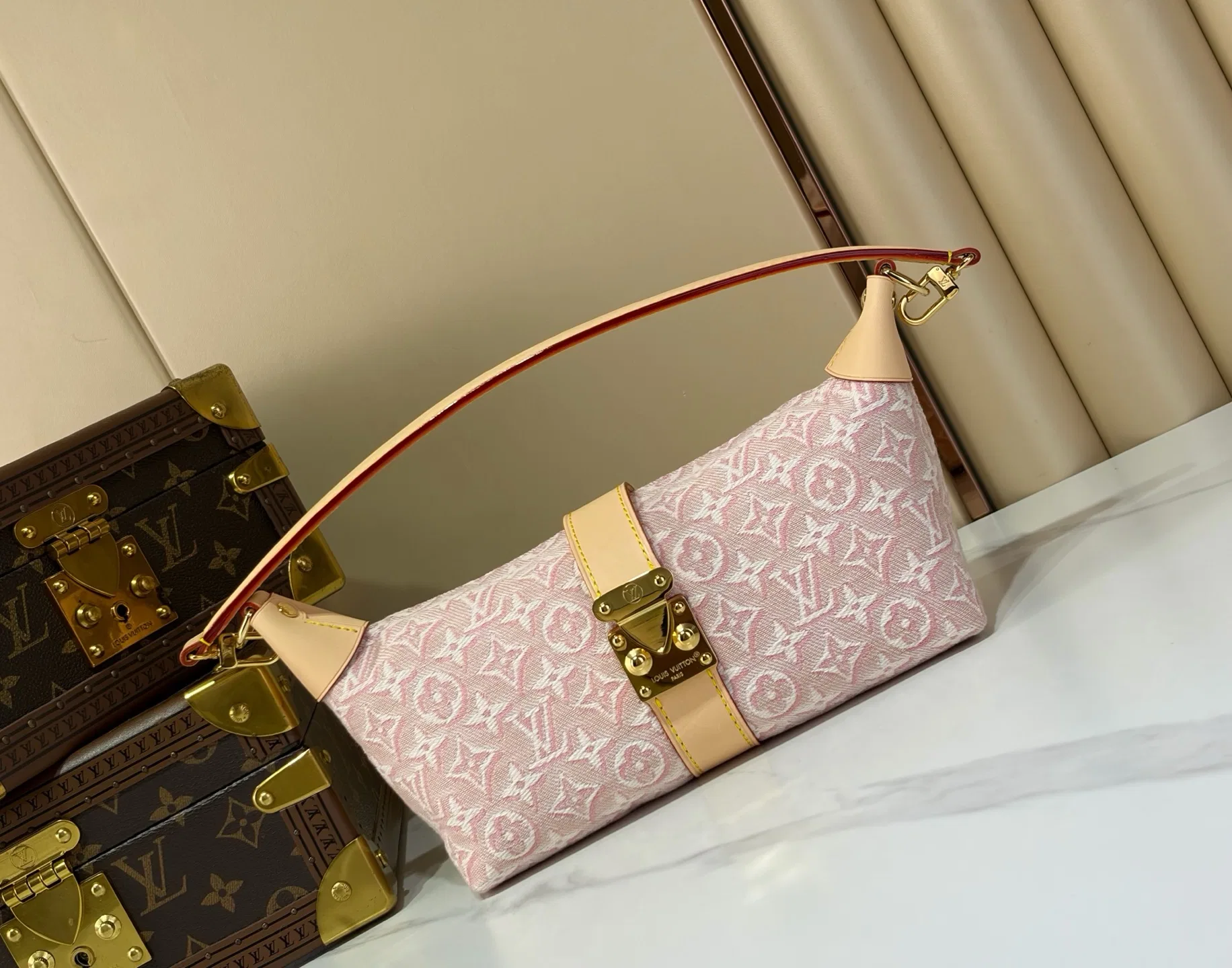 LV 27FW LDWAQLG 142 미니백 10