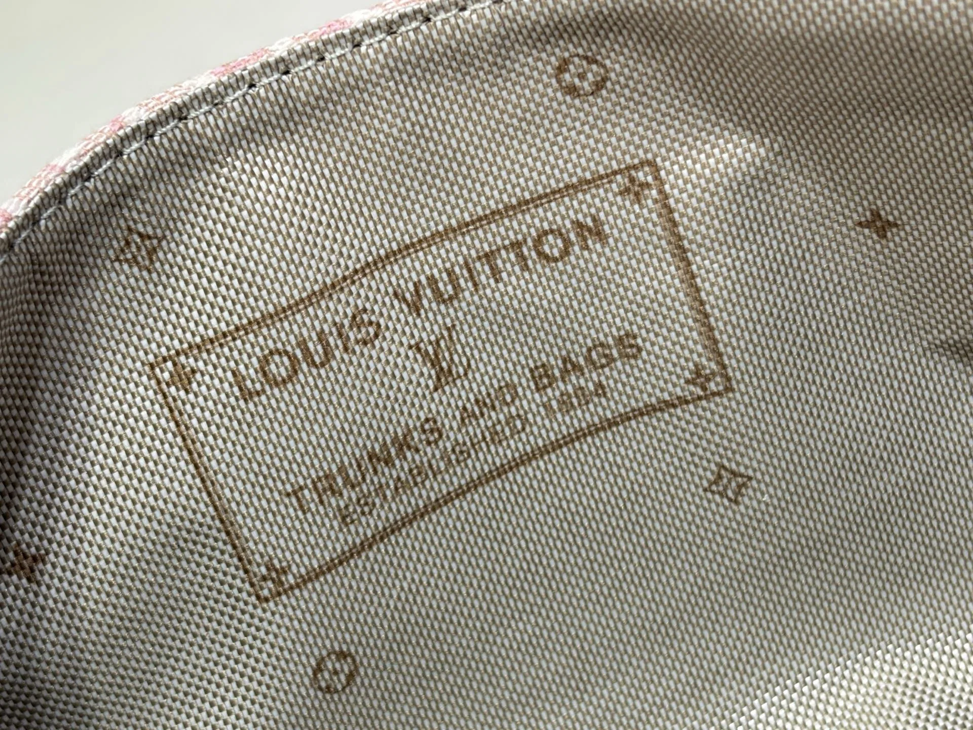 LV 27FW LDWAQLG 142 미니백 12